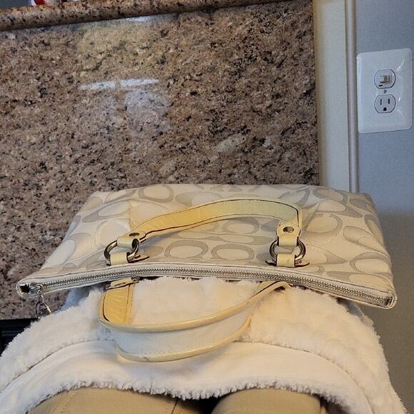 Coach Cream Shoulder Bag with Monogram and Gold Hardware D1120-16289 - Picture 14 of 15